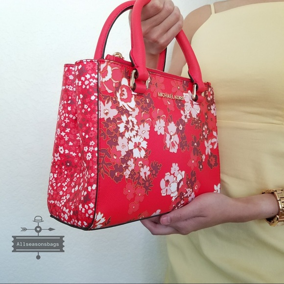 NWT Michael Kors sangria floral Xs satchel bag - Picture 3 of 6